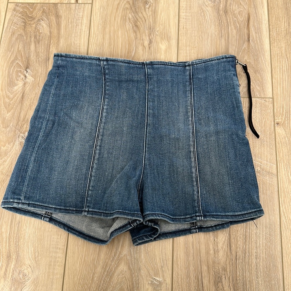 Express High Waisted Shorts with Side Zipper Size 6